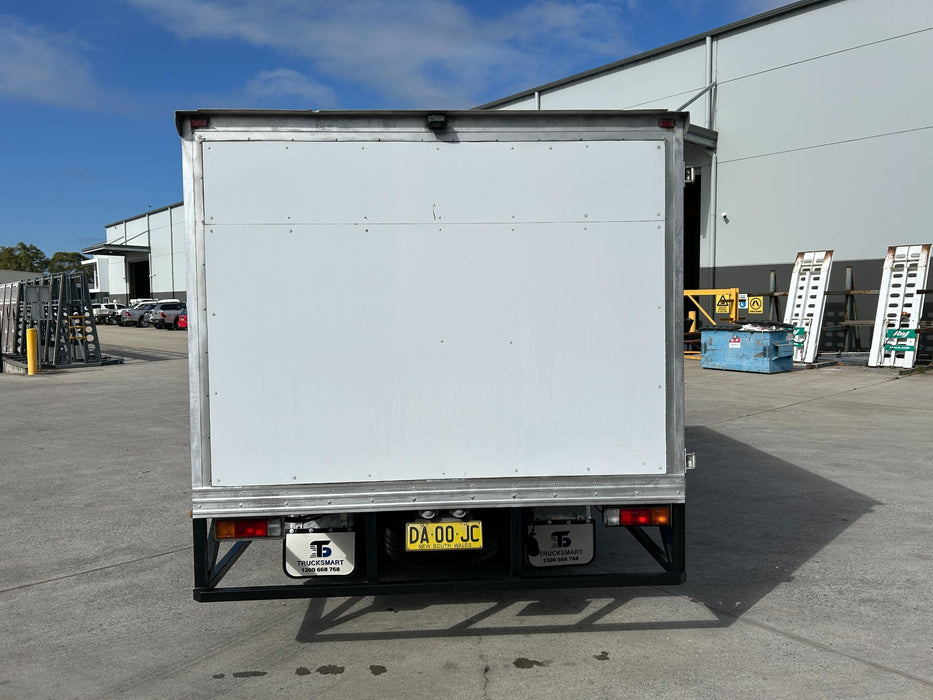 2013 Fuso Canter 515