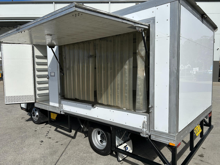 2013 Fuso Canter 515