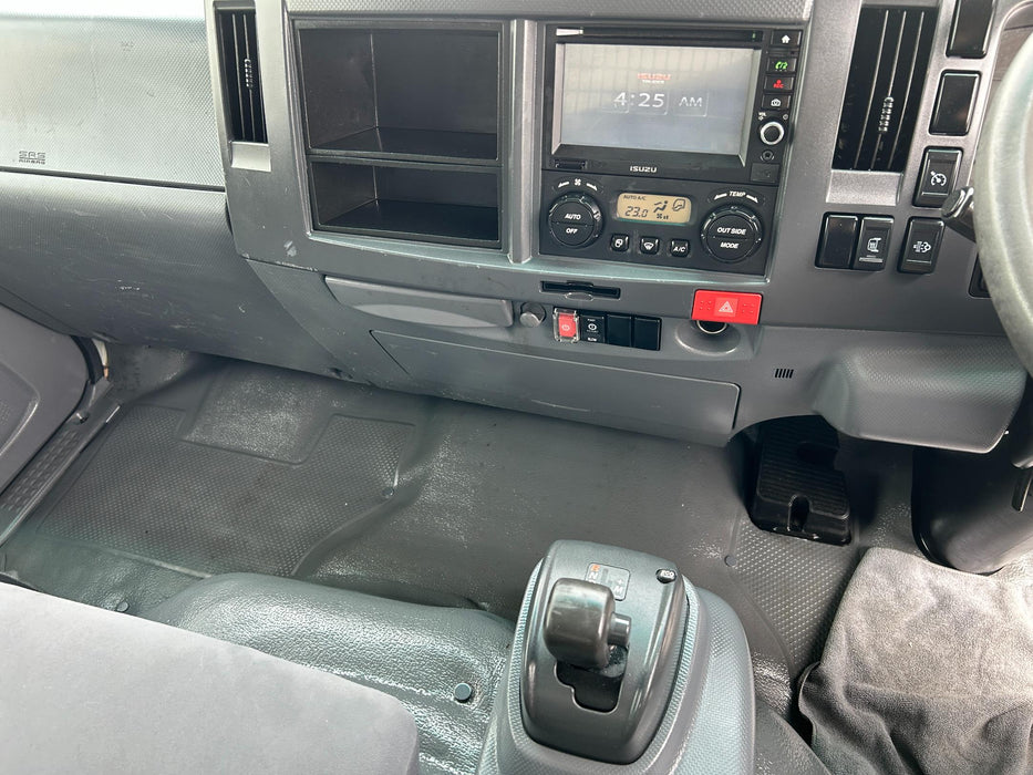 2017 Isuzu NPR 45 155