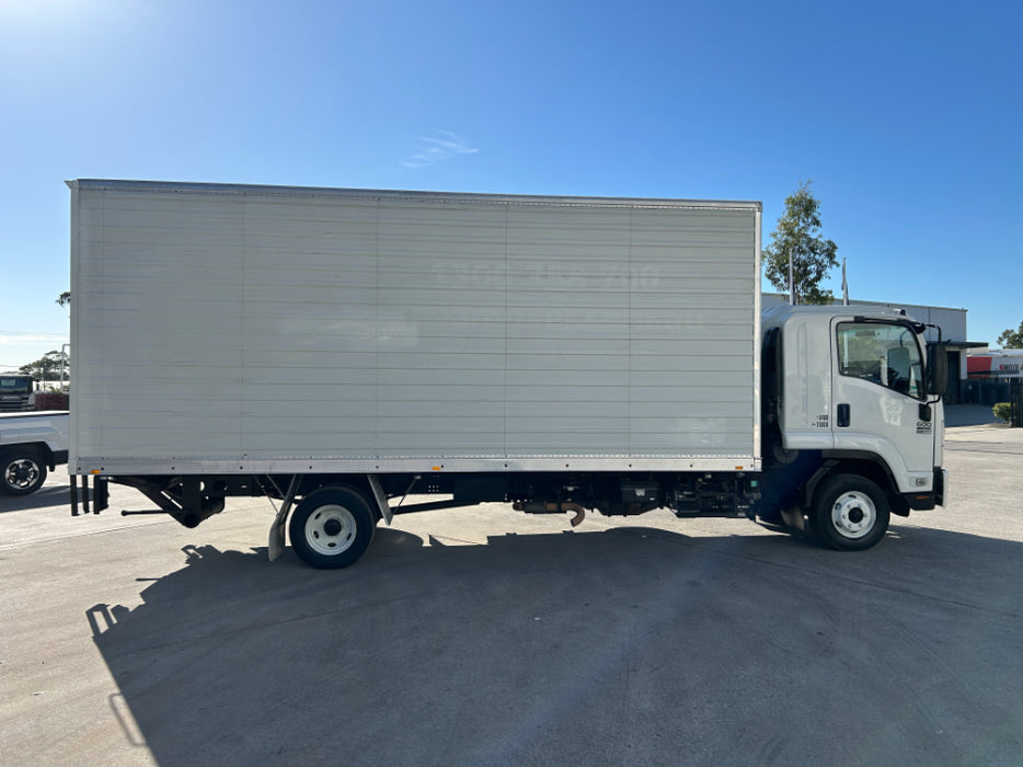 2010 Isuzu Frr 600