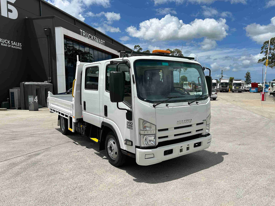 2013 Isuzu NNR 200