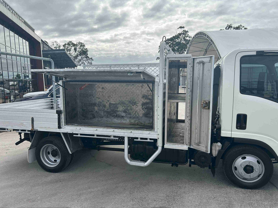 2010 Isuzu N Series NLR 200