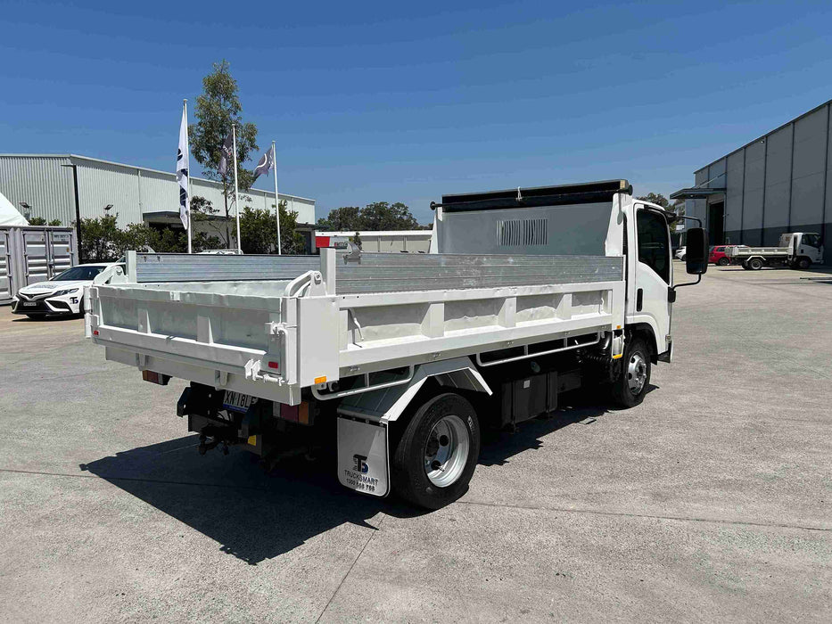 2009 Isuzu N Series NPR 300