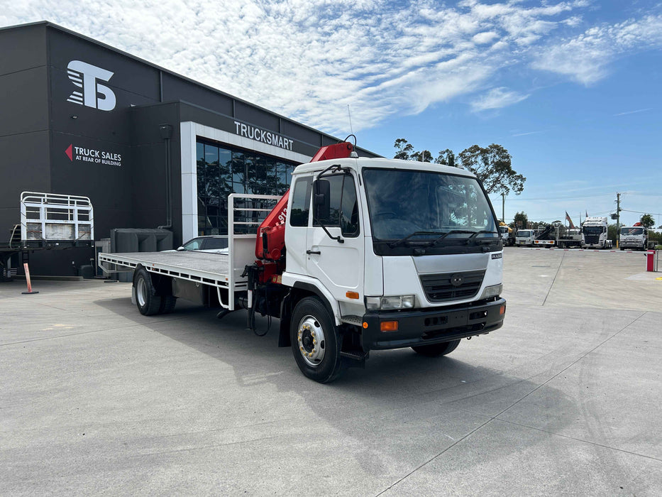 2007 Nissan PK Crane