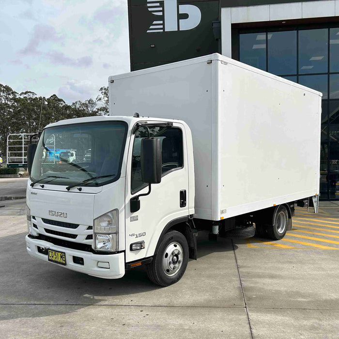 2018 Isuzu Nnr 45 150